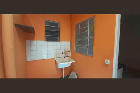 Casa para alugar com 60m², 2 quartos e sem vaga