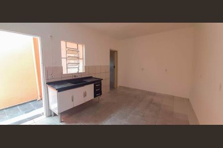 Cozinha de casa para alugar com 2 quartos, 60m² em Pestana, Osasco