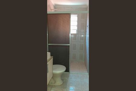 Casa para alugar com 60m², 2 quartos e sem vaga Casa para alugar com 60m², 2 quartos e sem vagaBanheiro dos Quartos