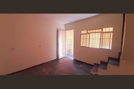 Casa para alugar com 60m², 2 quartos e sem vaga