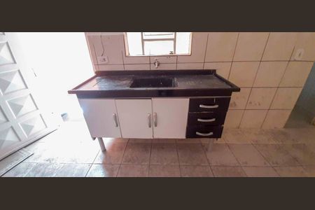 Casa para alugar com 60m², 2 quartos e sem vaga