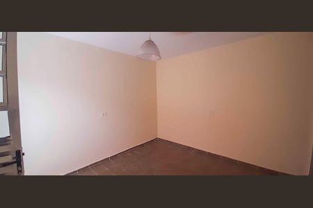 Casa para alugar com 60m², 2 quartos e sem vaga