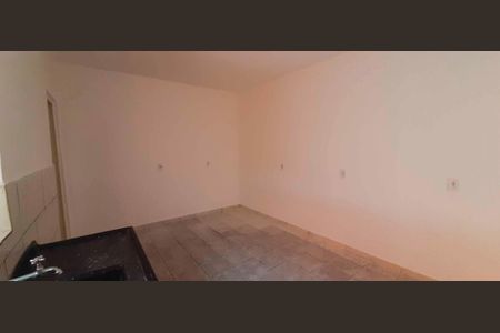 Casa para alugar com 60m², 2 quartos e sem vaga