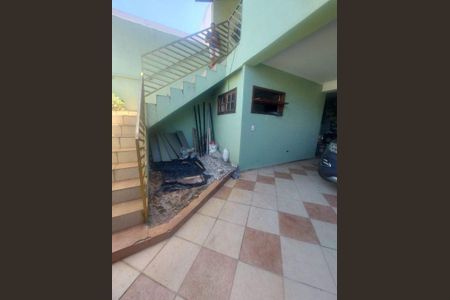 Casa à venda com 2 quartos, 200m² em Vila Galvão, Guarulhos