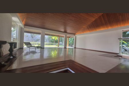 Casa à venda com 3 quartos, 718m² em Fazenda Morumbi, São Paulo