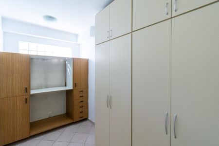 Casa de condomínio à venda com 133m², 3 quartos e 3 vagas Casa de condomínio à venda com 133m², 3 quartos e 3 vagasQuarto de Serviço