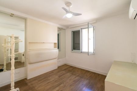 Casa de condomínio à venda com 133m², 3 quartos e 3 vagas Casa de condomínio à venda com 133m², 3 quartos e 3 vagasSuíte