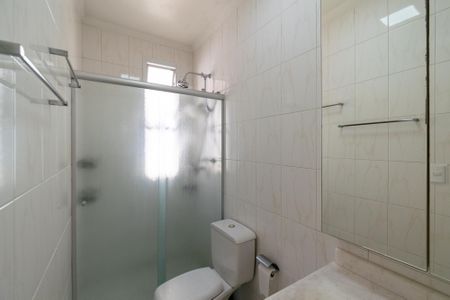 Casa de condomínio à venda com 133m², 3 quartos e 3 vagas Casa de condomínio à venda com 133m², 3 quartos e 3 vagasBanheiro da Suíte