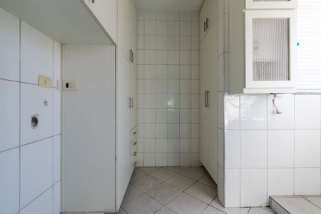 Casa de condomínio à venda com 133m², 3 quartos e 3 vagas Casa de condomínio à venda com 133m², 3 quartos e 3 vagasÁrea de Serviço