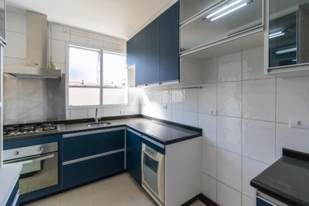 Casa de condomínio à venda com 133m², 3 quartos e 3 vagas Casa de condomínio à venda com 133m², 3 quartos e 3 vagasCozinha