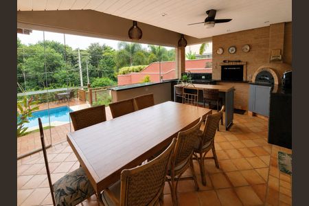 Casa de condomínio à venda com 332m², 5 quartos e 4 vagas Casa de condomínio à venda com 332m², 5 quartos e 4 vagasÁrea Gourmet