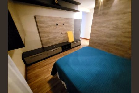 Casa de condomínio à venda com 332m², 5 quartos e 4 vagas Casa de condomínio à venda com 332m², 5 quartos e 4 vagasBanheiro