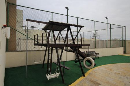 Apartamento para alugar com 74m², 2 quartos e 2 vagasÁrea comum - Playground