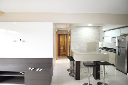 Apartamento para alugar com 74m², 2 quartos e 2 vagasSala