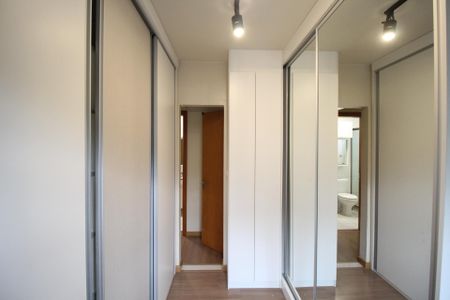 Apartamento para alugar com 74m², 2 quartos e 2 vagasCloset da suíte 1