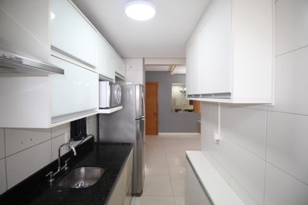 Apartamento para alugar com 74m², 2 quartos e 2 vagasCozinha