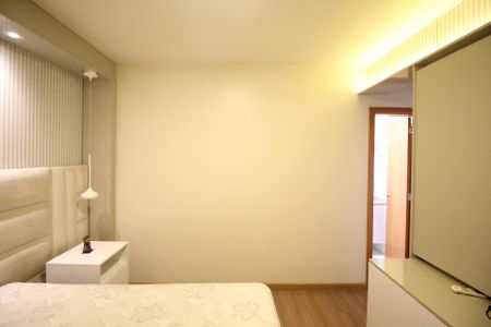 Apartamento para alugar com 74m², 2 quartos e 2 vagasSuíte 1