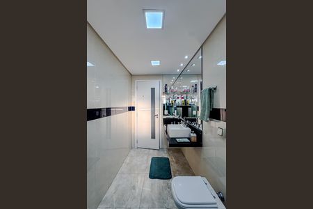 Apartamento à venda com 160m², 4 quartos e 3 vagas Apartamento à venda com 160m², 4 quartos e 3 vagasBanheiro da Suíte
