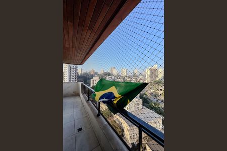 Apartamento à venda com 160m², 4 quartos e 3 vagas Apartamento à venda com 160m², 4 quartos e 3 vagasVaranda da Sala