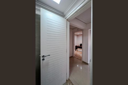Apartamento à venda com 160m², 4 quartos e 3 vagas Apartamento à venda com 160m², 4 quartos e 3 vagasLavabo