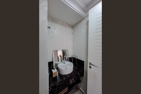 Apartamento à venda com 160m², 4 quartos e 3 vagas Apartamento à venda com 160m², 4 quartos e 3 vagasLavabo