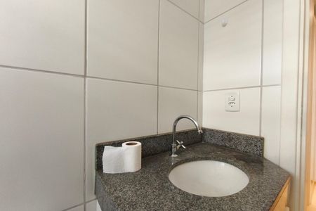 Apartamento para alugar com 45m², 2 quartos e 1 vaga Apartamento para alugar com 45m², 2 quartos e 1 vagaBanheiro
