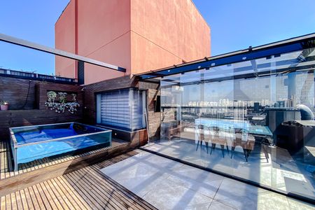 Apartamento à venda com 140m², 2 quartos e 2 vagas Apartamento à venda com 140m², 2 quartos e 2 vagasPiso Superior - Área externa