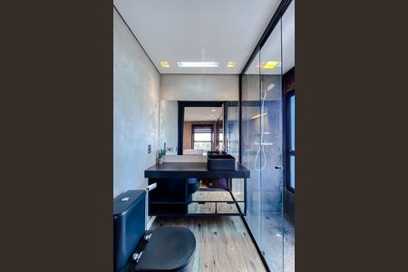 Apartamento à venda com 140m², 2 quartos e 2 vagas Apartamento à venda com 140m², 2 quartos e 2 vagasBanheiro da Suíte