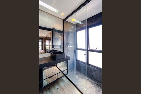 Apartamento à venda com 140m², 2 quartos e 2 vagas Apartamento à venda com 140m², 2 quartos e 2 vagasBanheiro da Suíte