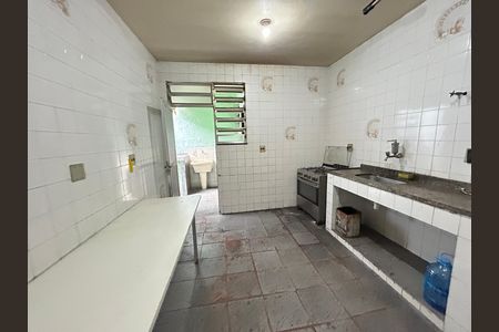 Casa para alugar com 100m², 2 quartos e 1 vagaCozinha