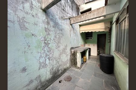 Área de Serviço de casa para alugar com 2 quartos, 100m² em Bento Ribeiro, Rio de Janeiro