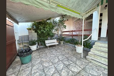Área comum de casa para alugar com 2 quartos, 100m² em Bento Ribeiro, Rio de Janeiro
