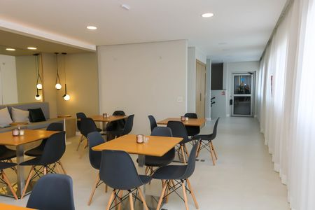 Apartamento para alugar com 40m², 1 quarto e sem vaga Apartamento para alugar com 40m², 1 quarto e sem vagaÁrea comum - Salão de festas