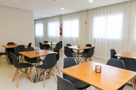 Apartamento para alugar com 40m², 1 quarto e sem vaga Apartamento para alugar com 40m², 1 quarto e sem vagaÁrea comum - Salão de festas