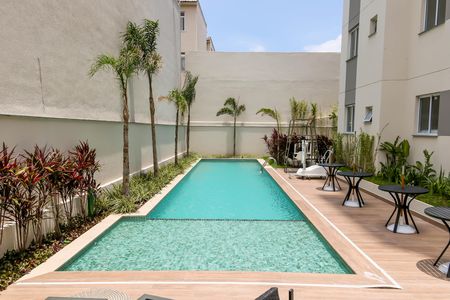 Apartamento para alugar com 40m², 1 quarto e sem vaga Apartamento para alugar com 40m², 1 quarto e sem vagaÁrea comum - Piscina