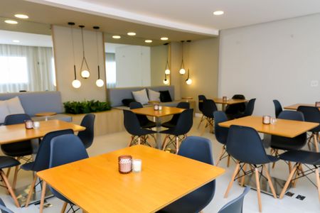 Apartamento para alugar com 40m², 1 quarto e sem vaga Apartamento para alugar com 40m², 1 quarto e sem vagaÁrea comum - Salão de festas