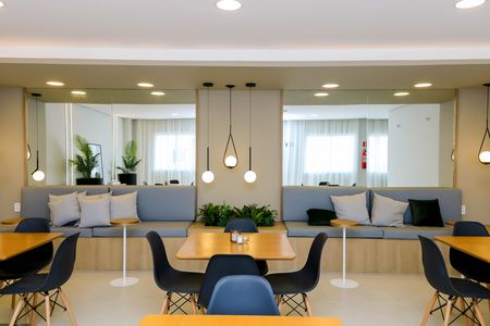 Apartamento para alugar com 40m², 1 quarto e sem vaga Apartamento para alugar com 40m², 1 quarto e sem vagaÁrea comum - Salão de festas