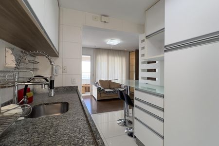 Apartamento à venda com 91m², 3 quartos e 2 vagas Apartamento à venda com 91m², 3 quartos e 2 vagasCozinha e Área de Serviço