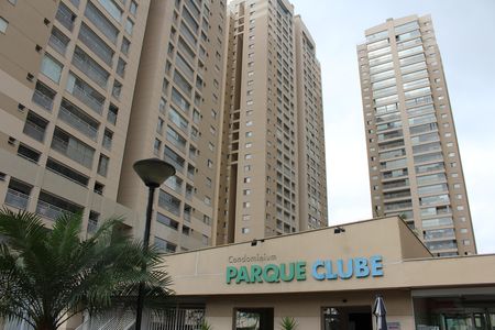 Apartamento à venda com 91m², 3 quartos e 2 vagasFachada e portaria