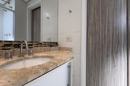 Apartamento à venda com 91m², 3 quartos e 2 vagas Apartamento à venda com 91m², 3 quartos e 2 vagasBanheiro da Suíte 1