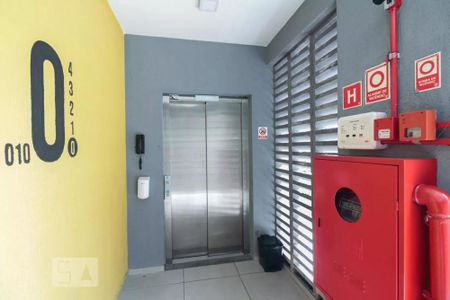 Área Comum - Elevador de apartamento para alugar com 1 quarto, 33m² em Vila Carrão, São Paulo