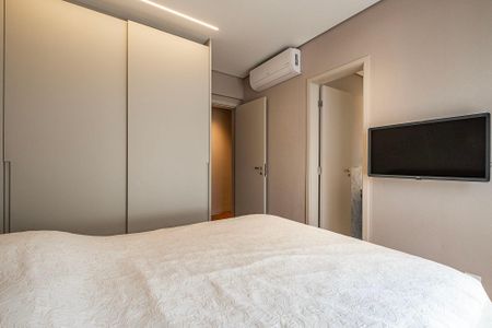 Apartamento à venda com 174m², 4 quartos e 3 vagas Apartamento à venda com 174m², 4 quartos e 3 vagasSuíte 2