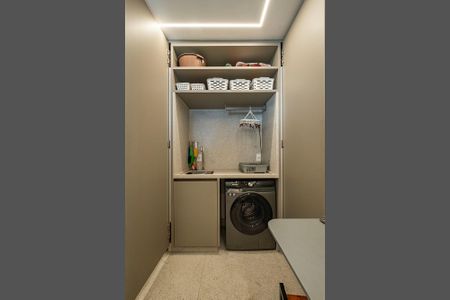 Apartamento à venda com 174m², 4 quartos e 3 vagas Apartamento à venda com 174m², 4 quartos e 3 vagasCozinha