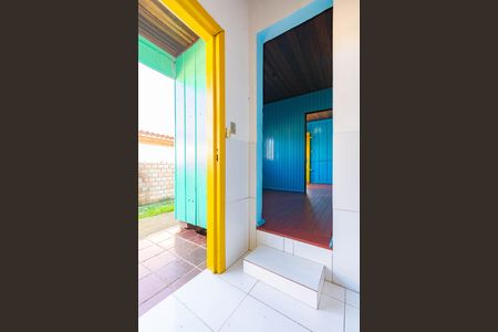 Entrada de casa para alugar com 2 quartos, 60m² em Mathias Velho, Canoas