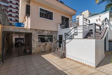 Quintal de casa à venda com 4 quartos, 180m² em Vila Brasilina, São Paulo