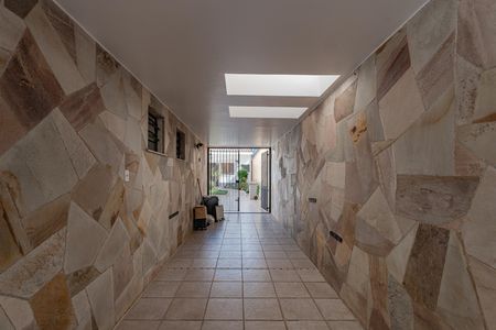 Garagem de casa à venda com 4 quartos, 180m² em Vila Brasilina, São Paulo