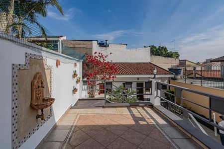 Varanda de casa à venda com 4 quartos, 180m² em Vila Brasilina, São Paulo