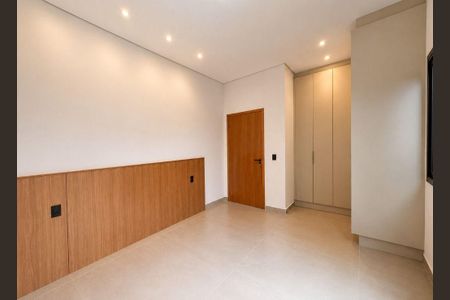 Casa à venda com 179m², 3 quartos e 4 vagas