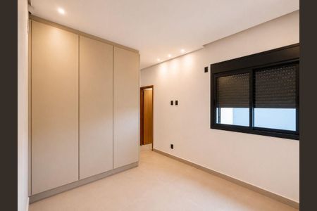 Casa à venda com 179m², 3 quartos e 4 vagas