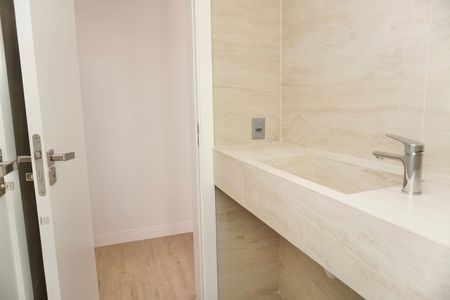 Apartamento à venda com 93m², 3 quartos e 2 vagas Apartamento à venda com 93m², 3 quartos e 2 vagasBanheiro das Semi Suítes